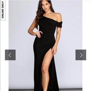 Windsor plus kaleigh off shoulder dress
